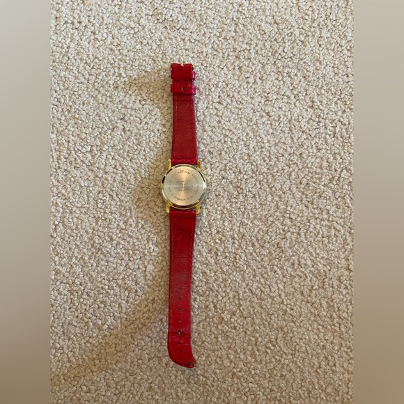 Women’s Red Leather Christmas Wreath Watch - Picture 4 of 4